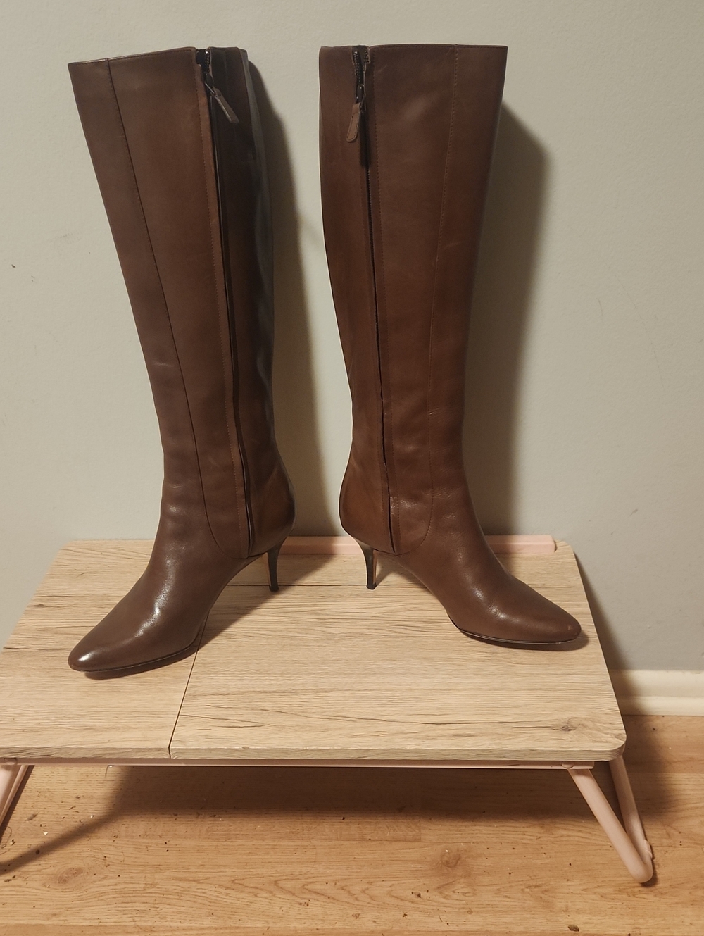 COLE HAAN LEATHER BOOTS SIZE 8